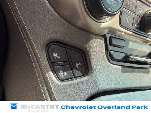 Used 2016 GMC Yukon Denali w/ Open Road Package AWD/4WD image 15