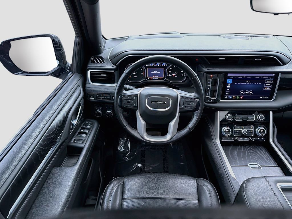 Used 2021 GMC Yukon Denali w/ Denali Premium Package AWD/4WD image 26
