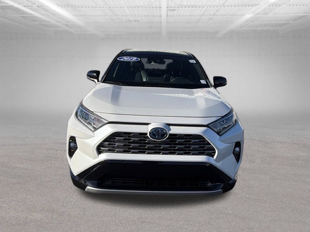 Used 2019 Toyota RAV4 XSE w/ XSE Weather Package AWD/4WD image 3