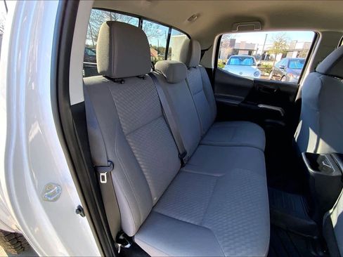 Used 2021 Toyota Tacoma SR5 image 20
