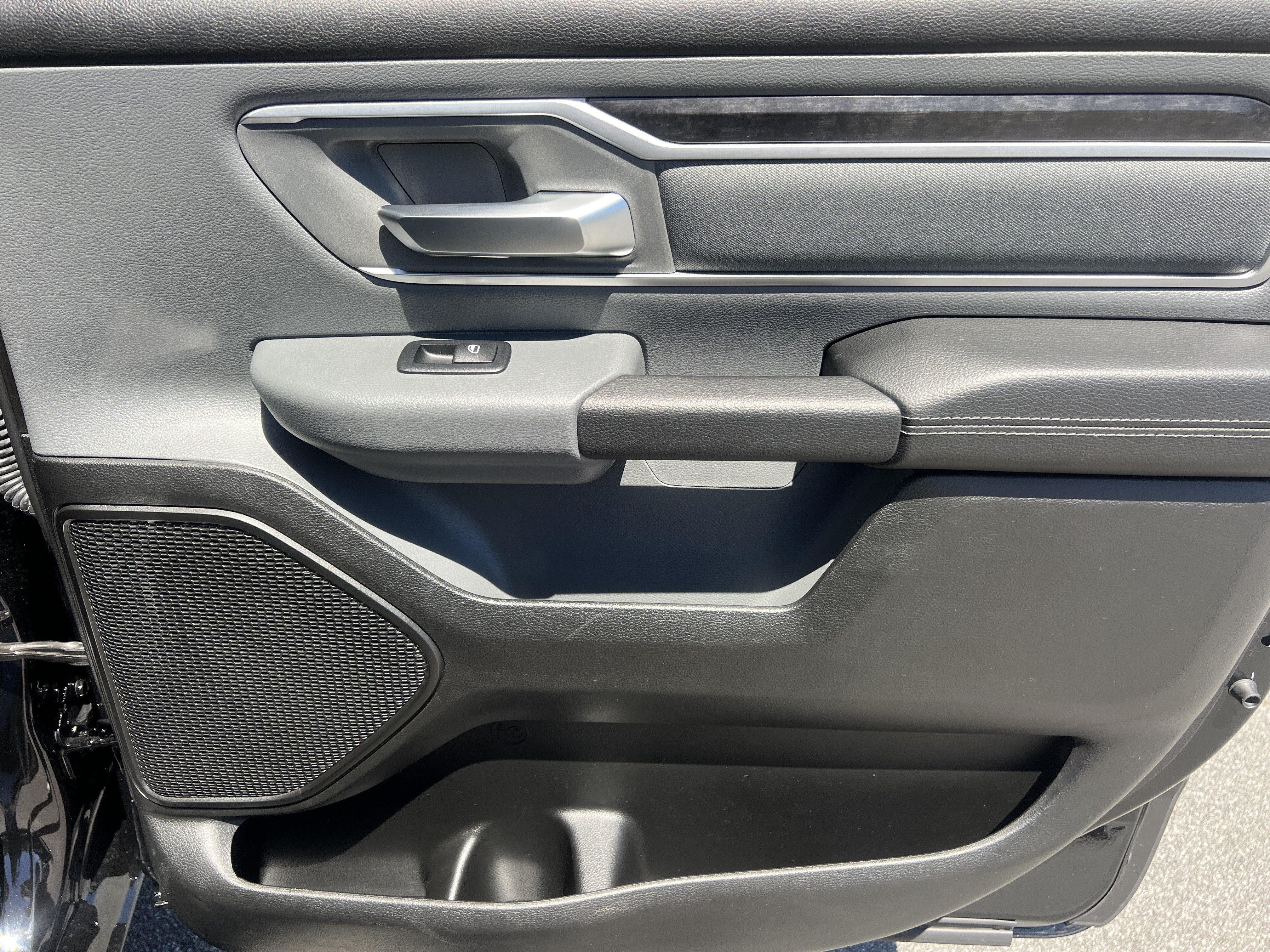 Used 2022 RAM 1500 Big Horn AWD/4WD image 21