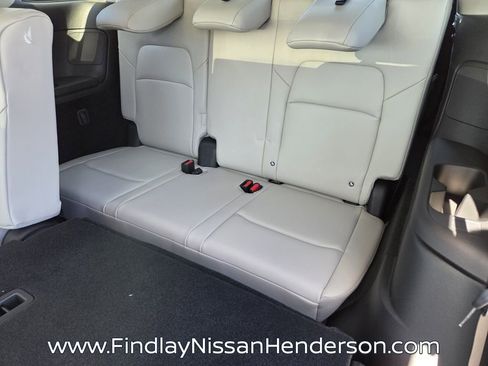 New 2026 Nissan Pathfinder SL AWD/4WD image 9
