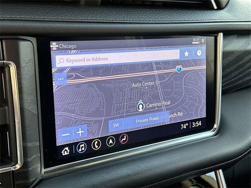 Used 2021 GMC Yukon XL Denali w/ Denali Premium Package image 13