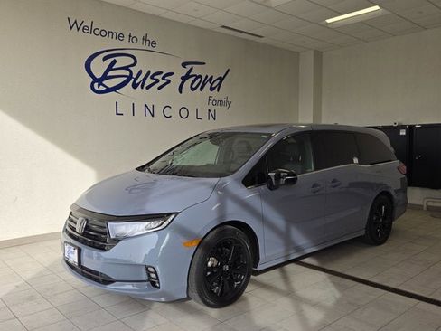 Used 2023 Honda Odyssey Sport image 1