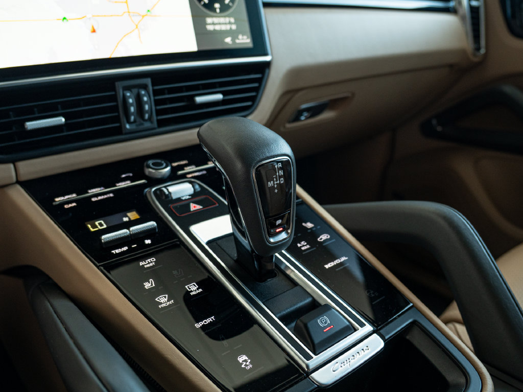 Certified 2021 Porsche Cayenne AWD/4WD image 9