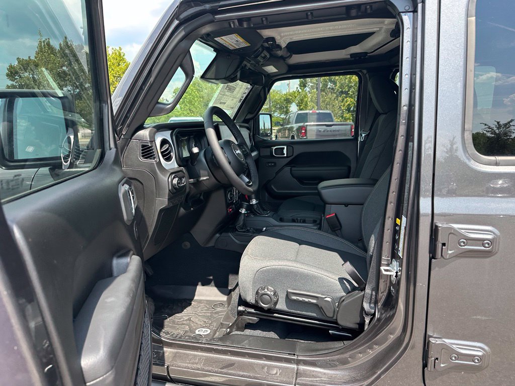 New 2026 Jeep Gladiator Sport AWD/4WD image 10