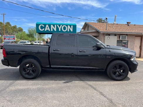 Used 2017 RAM 1500 Express w/ Black Ram 1500 Express Group AWD/4WD image 2