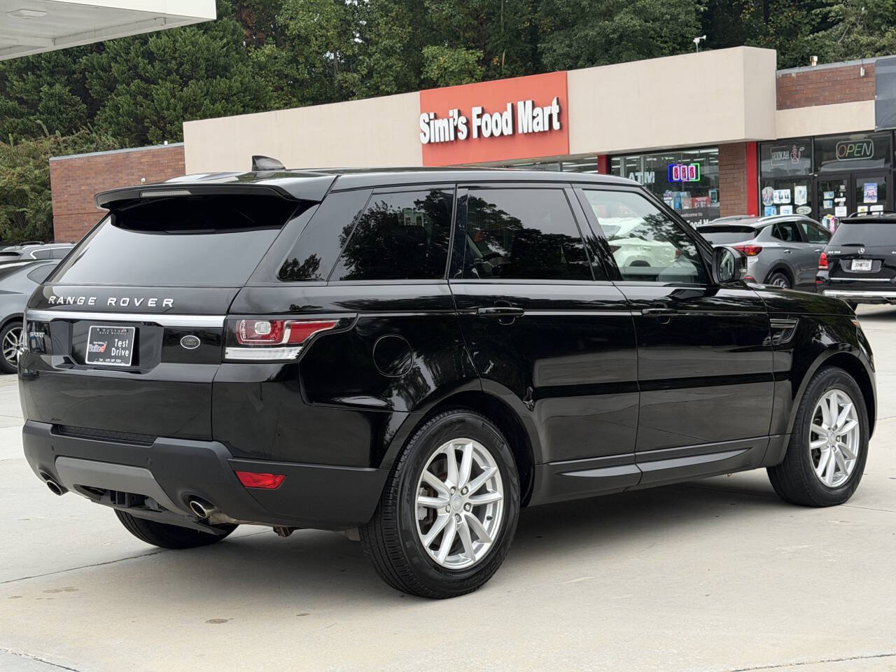 Used 2017 Land Rover Range Rover Sport SE AWD/4WD image 23