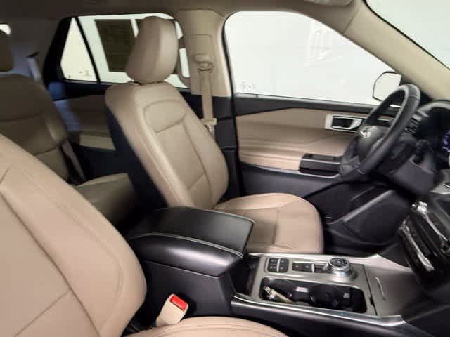 Used 2020 Ford Explorer XLT w/ Equipment Group 202A RWD image 70