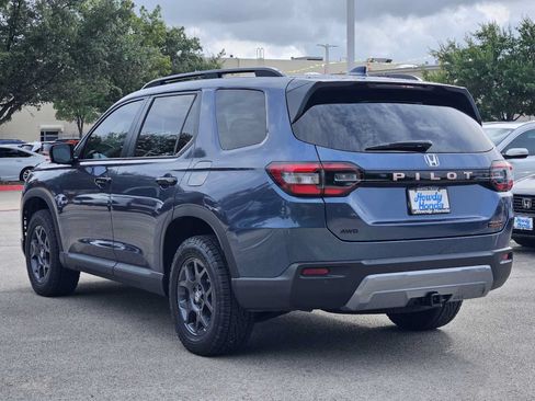 Used 2026 Honda Pilot TrailSport image 6