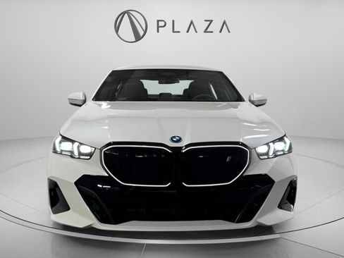 New 2026 BMW i5 eDrive40 w/ M Sport Package image 8