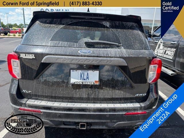 Certified 2022 Ford Explorer XLT w/ Equipment Group 202A AWD/4WD image 9