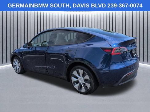Used 2022 Tesla Model Y Long Range AWD/4WD image 7