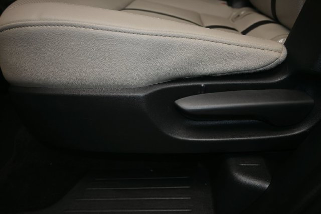 Used 2024 MAZDA CX-90 Plug-In Hybrid w/ Preferred AWD/4WD image 10
