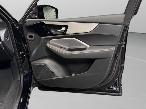 Certified 2025 Acura MDX SH-AWD w/ Technology Package image 15