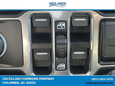 Used 2024 Jeep Wrangler Unlimited AWD/4WD image 28