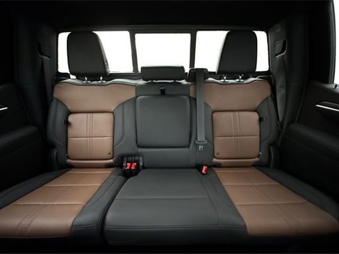 Used 2026 Chevrolet Silverado 1500 High Country image 15