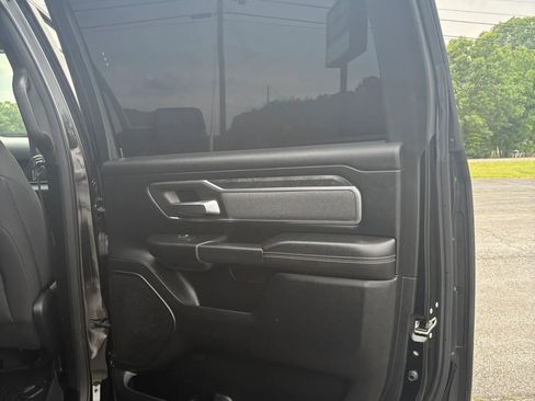 Used 2019 RAM 1500 Big Horn AWD/4WD image 30