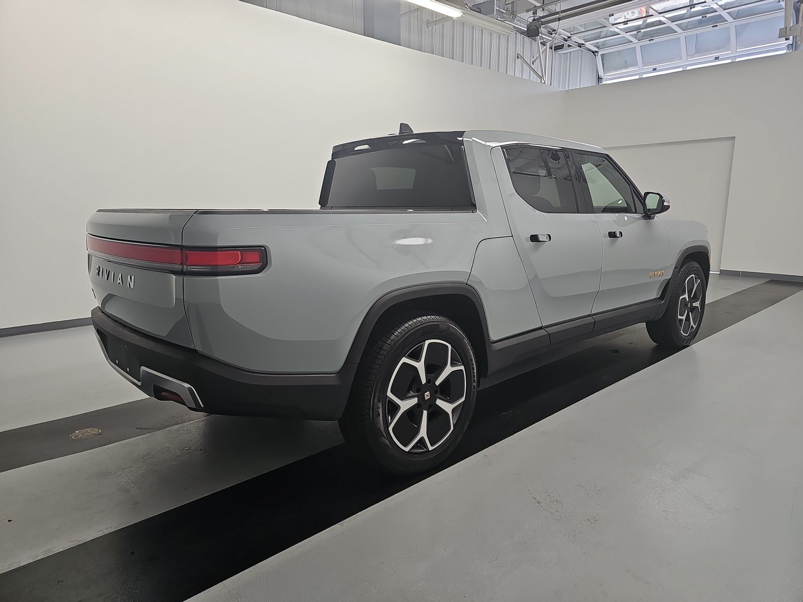 Used 2023 Rivian R1T Adventure Quad AWD/4WD image 5