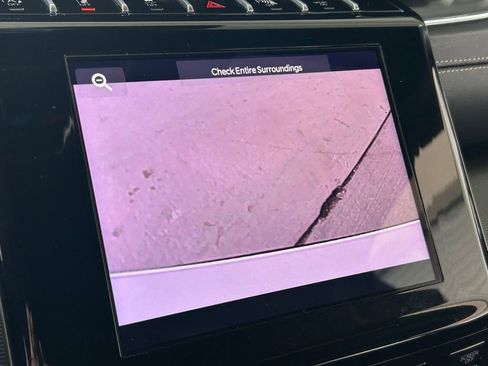 Used 2025 Jeep Grand Cherokee L Laredo image 18