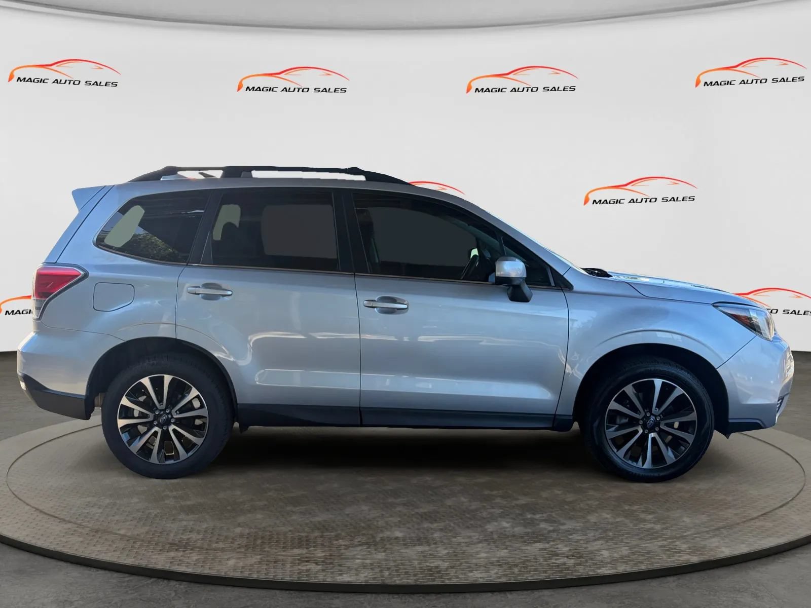 Used 2017 Subaru Forester 2.0XT Premium AWD/4WD image 6