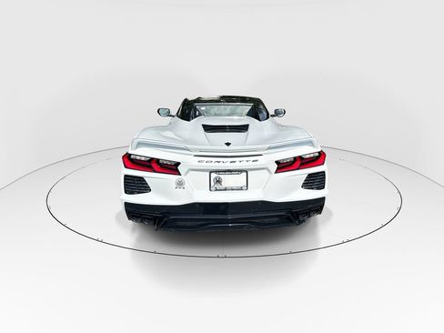 Used 2024 Chevrolet Corvette Stingray Premium Conv w/ Z51 Performance Package RWD image 7