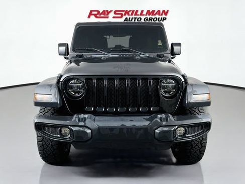 Used 2022 Jeep Wrangler Unlimited Sport AWD/4WD image 2