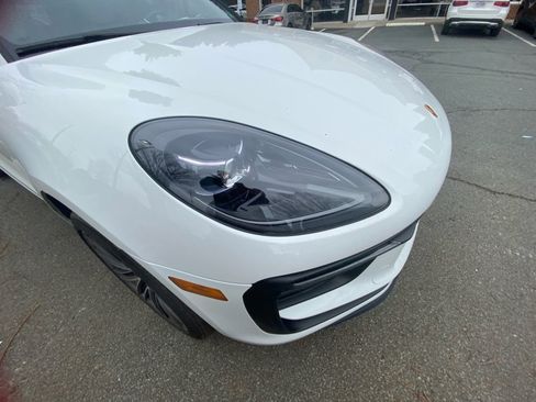 Used 2023 Porsche Macan image 24