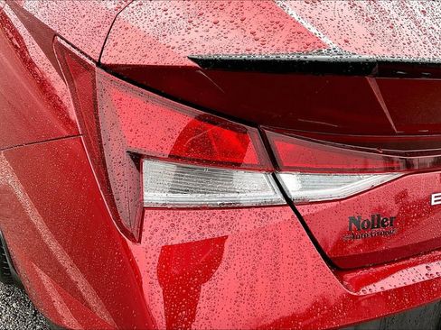 Used 2025 Hyundai Elantra Sport image 30