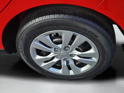 Certified 2021 Kia Soul LX image 16