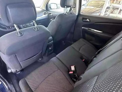 Used 2020 Dodge Journey SE image 9