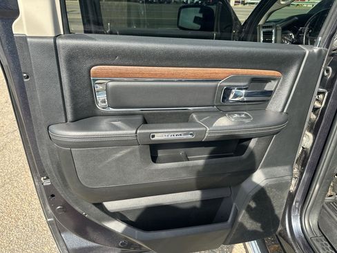 Used 2017 RAM 1500 Laramie w/ Convenience Group image 17