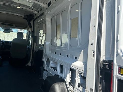 Used 2017 Ford Transit 250 148 Medium Roof RWD image 23