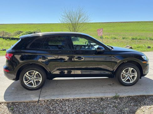 Used 2018 Audi Q5 2.0T Premium image 11