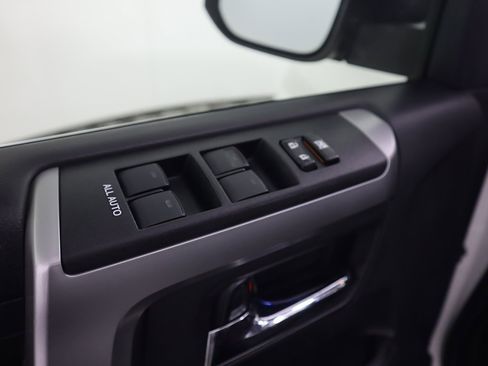Used 2020 Toyota 4Runner Limited image 39