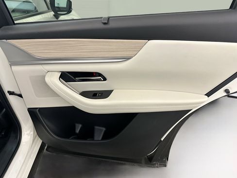 Used 2024 MAZDA CX-90 Plug-In Hybrid w/ Premium Plus image 34