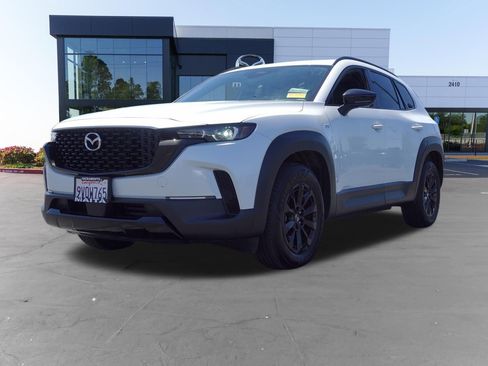 Used 2025 MAZDA CX-50 AWD 2.5 Hybrid w/ Premium Pkg image 9