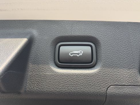 Used 2020 Hyundai Santa Fe Limited AWD/4WD image 13