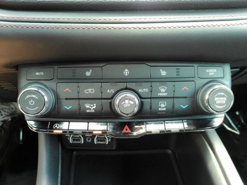 Used 2026 Dodge Durango GT AWD/4WD image 11