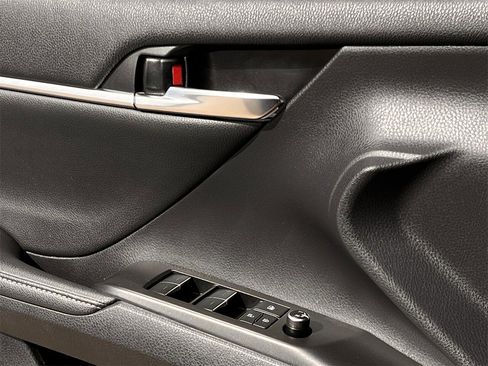 Used 2021 Toyota Camry XSE w/ Carpet Mat Package (TMS) image 22