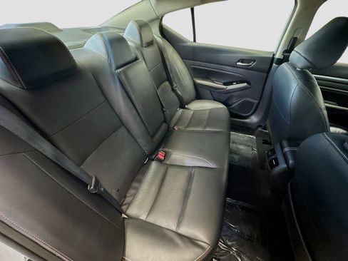 Used 2023 Nissan Altima 2.0 SR image 18