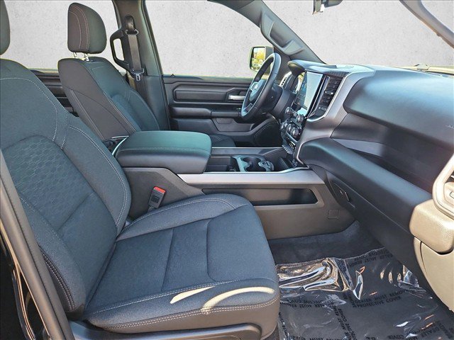 Used 2026 RAM 1500 Express AWD/4WD image 27