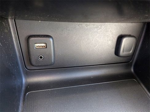 Used 2016 Chevrolet Colorado W/T image 23