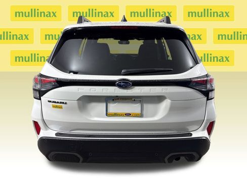 Used 2025 Subaru Forester Limited w/ Popular Package #2 AWD/4WD image 6