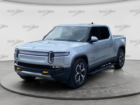 Used 2024 Rivian R1T Adventure AWD/4WD image 3