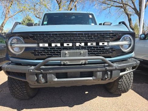 Used 2022 Ford Bronco Wildtrak image 2
