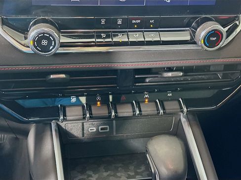 Used 2023 Chevrolet Colorado Z71 w/ Advanced Trailering Package image 15