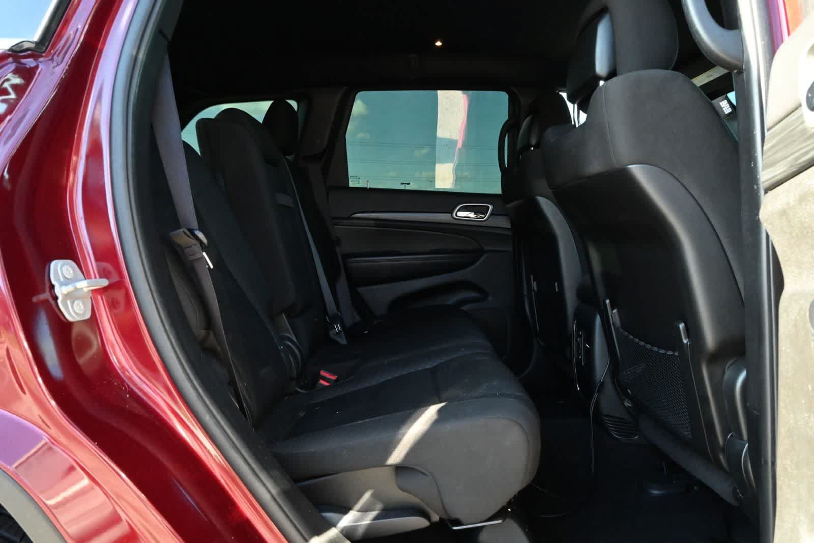 Used 2021 Jeep Grand Cherokee Laredo RWD image 20