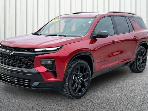 Used 2024 Chevrolet Traverse RS w/ LPO, Floor Liner Package image 2