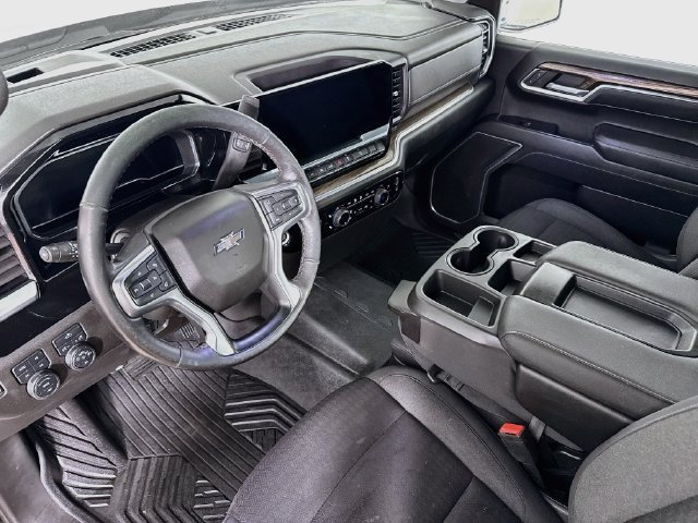 Used 2022 Chevrolet Silverado 1500 RST AWD/4WD image 11